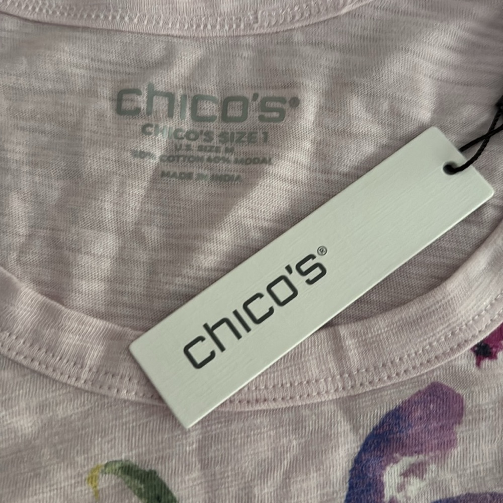 Chico's Floral Slub Scoop Neck Tee in Lavender Skies NWT Size M - Picture 7 of 8